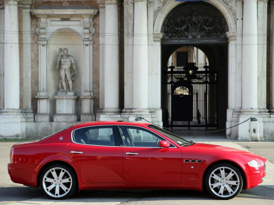  Maserati Quattroporte Sport GT 2005 года  (фото 20 из 24)